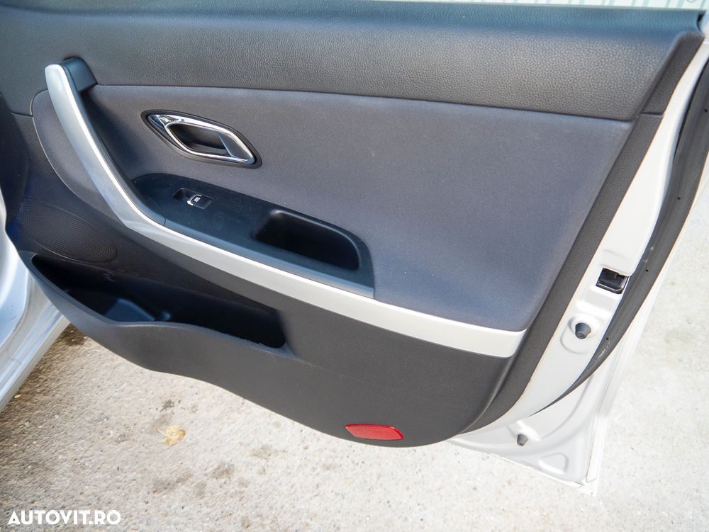 Kia Ceed - 40