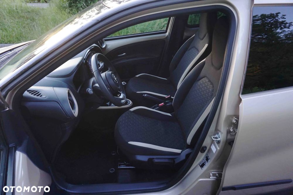 Toyota Aygo X 1.0 VVT-i Executive - 21