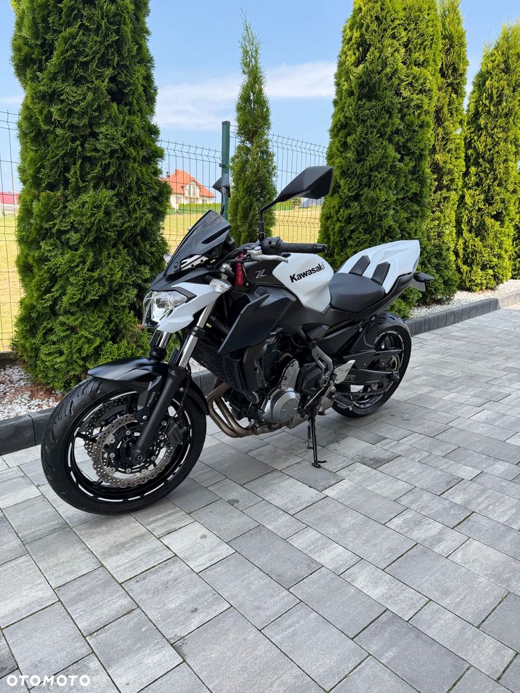 Kawasaki Z 650 - 12