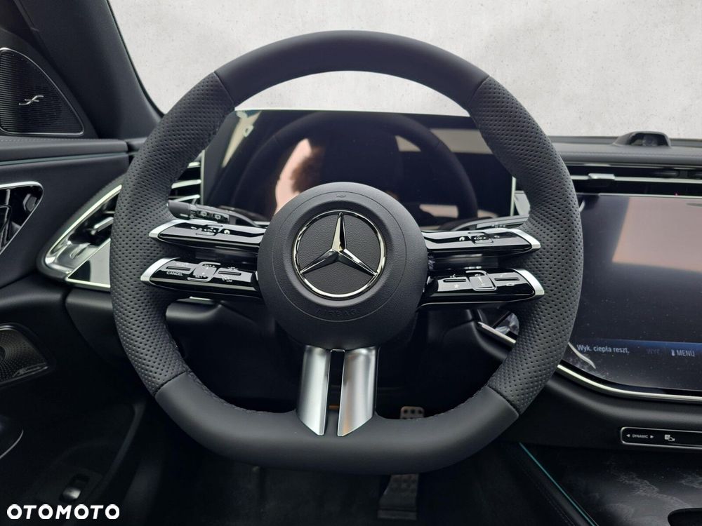 Mercedes-Benz Klasa E - 15