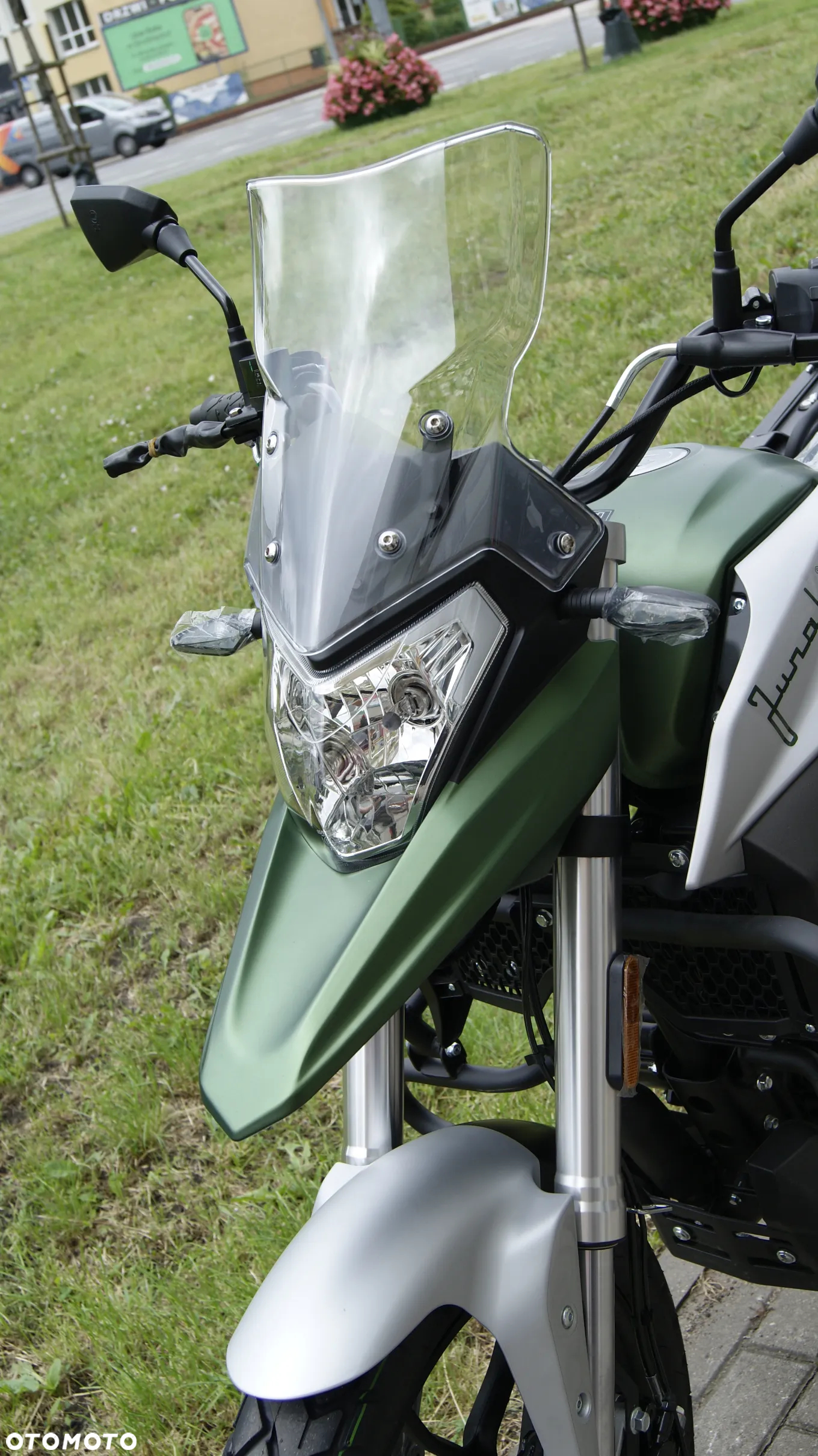 Junak RX One - 8