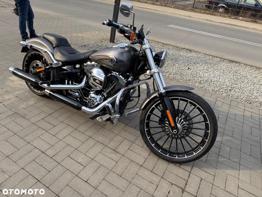 Harley-Davidson FXSB Breakout - 2