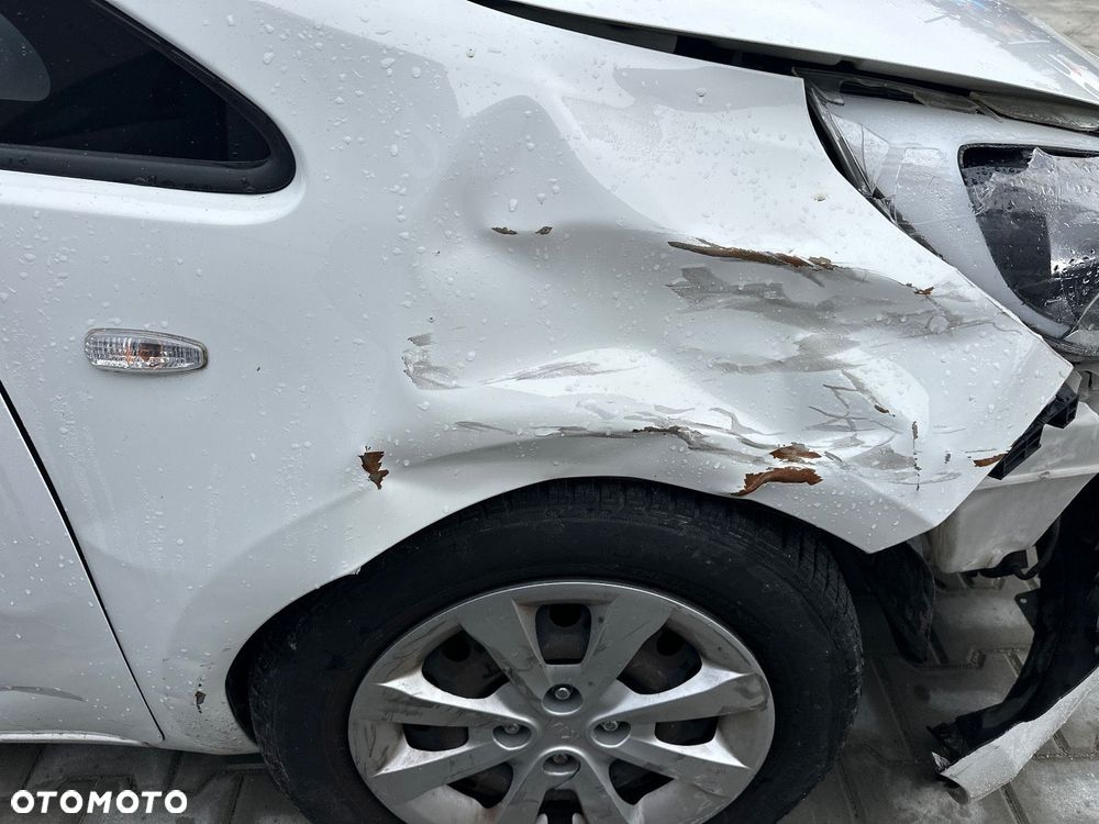 Kia Rio - 22