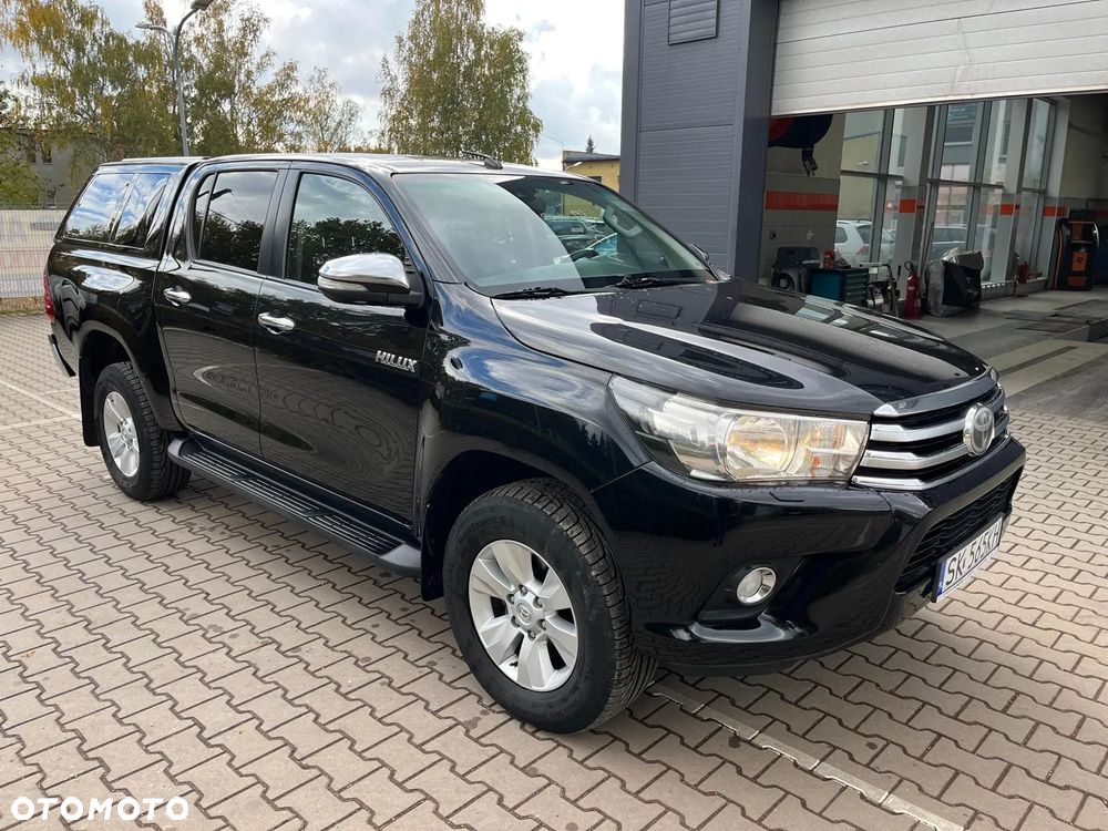 Toyota Hilux 2.4 D-4D Double Cab SR 4x4 - 1