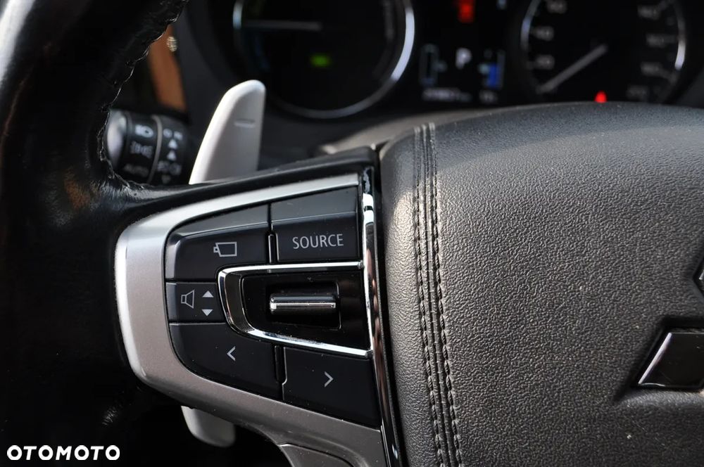 Mitsubishi Outlander - 19