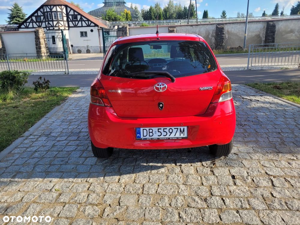 Toyota Yaris 1.33 VVT-i Sol - 8