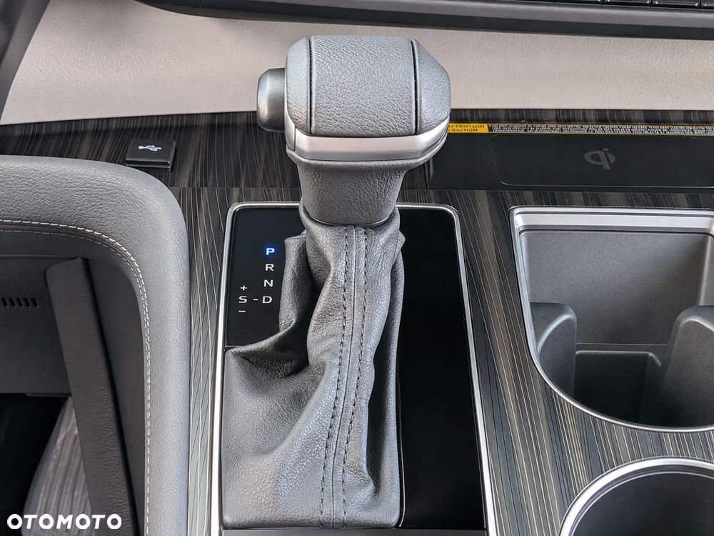 Toyota Sienna - 16