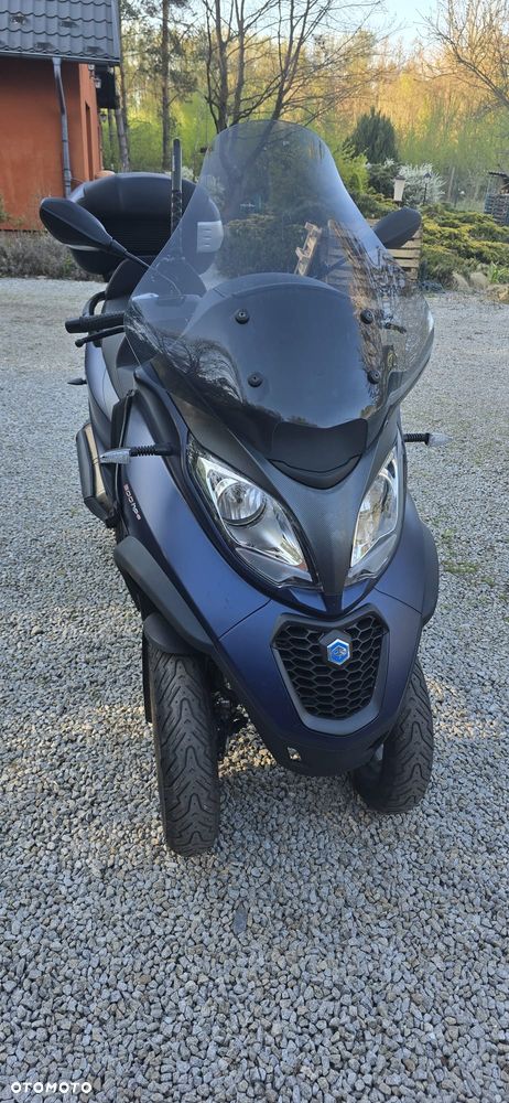 Piaggio MP-3 - 1