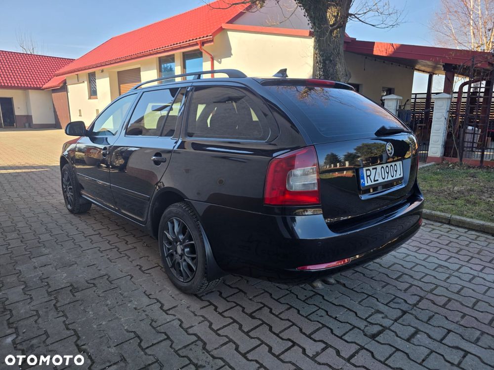 Skoda Octavia 2.0 TDI DPF Ambiente - 8