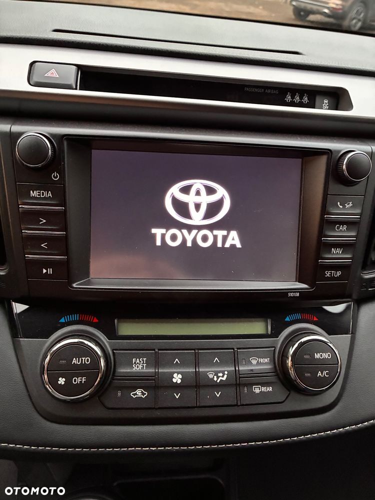 Toyota RAV4 - 6