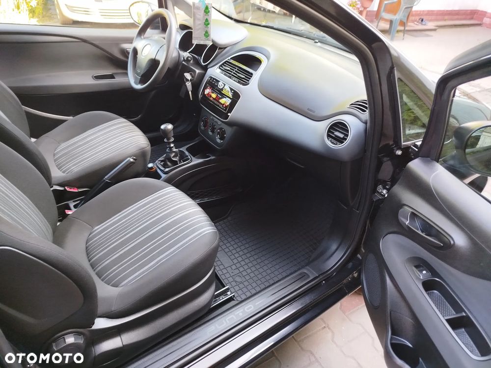 Fiat Punto Evo 1.4 8V Active - 25