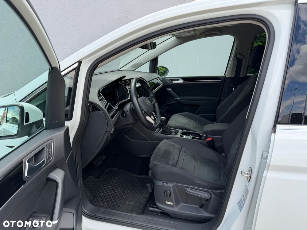 Volkswagen Touran 1.5 TSI EVO Highline DSG - 11