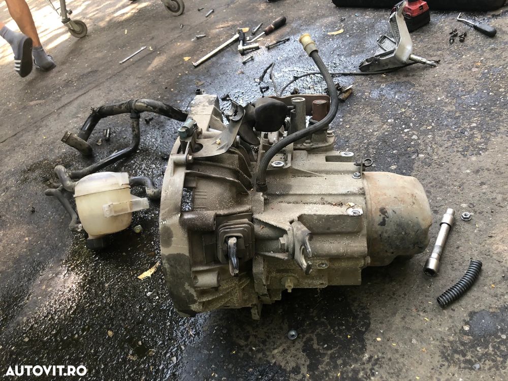 Cutie de viteze Dacia Logan 1 PH2 facelift 2010 1.6 16v benzina - 4