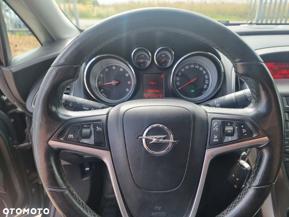 Opel Astra 1.6 Automatik Design Edition - 8