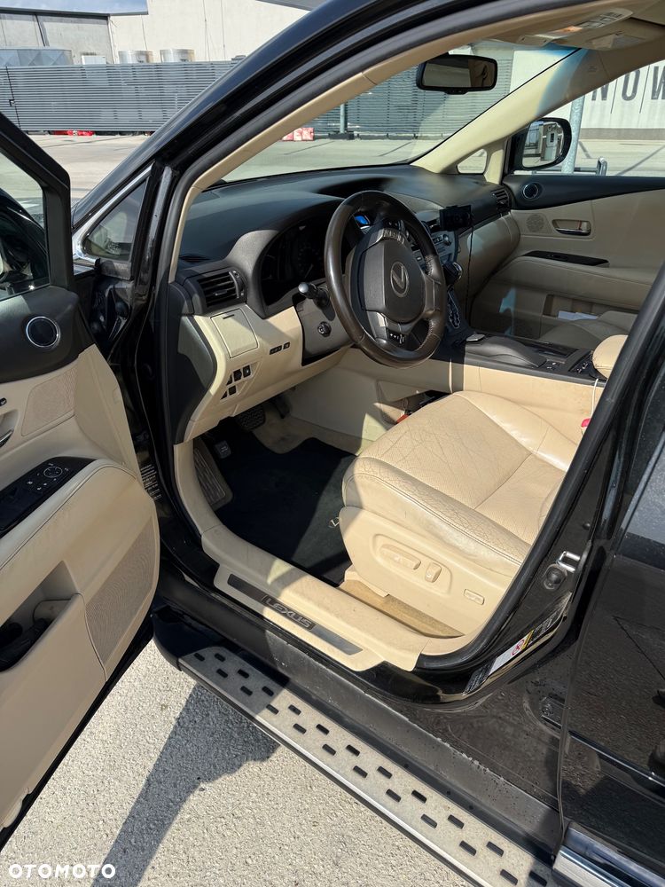 Lexus RX - 8