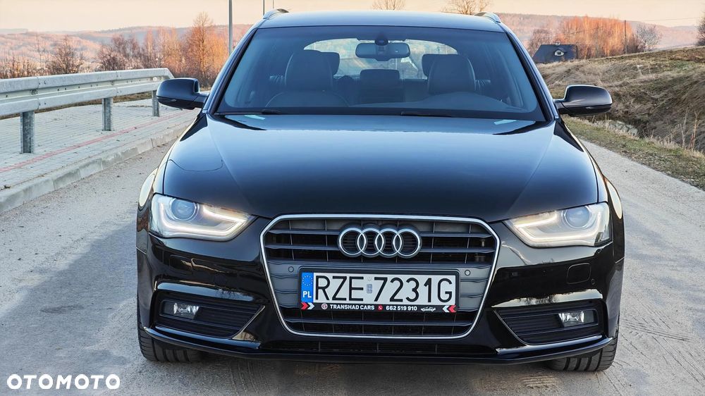 Audi A4 Avant 2.0 TDI DPF clean diesel S line Sportpaket - 2