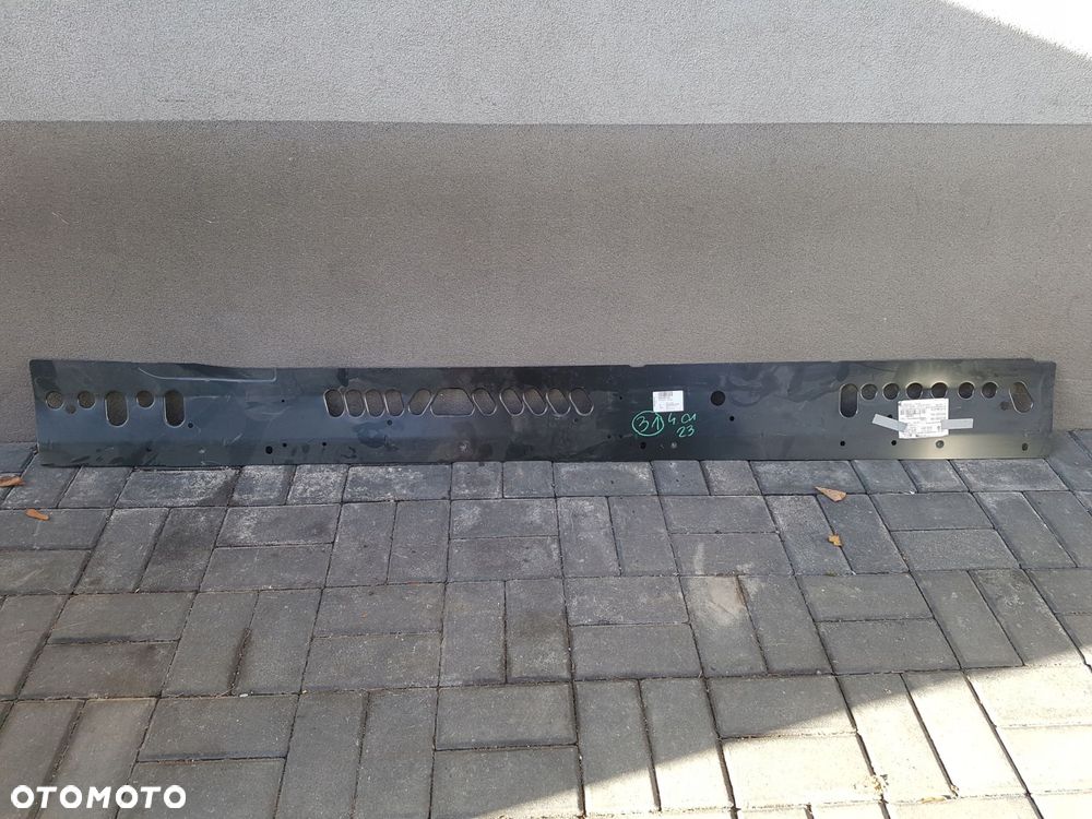 audi a4 b9 wzmocnienie progu próg 8w0803763 - 2