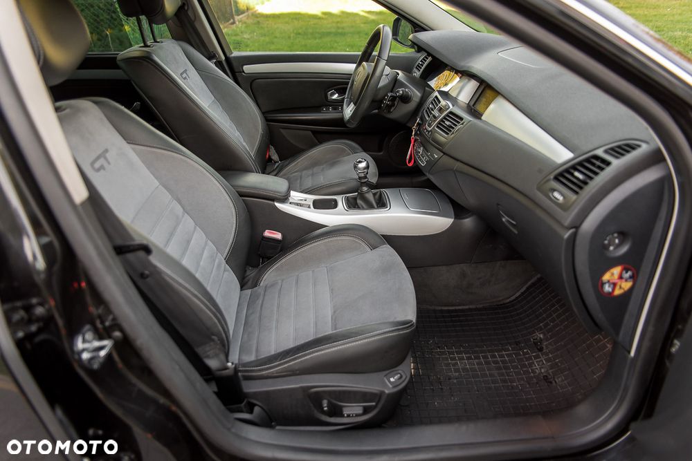 Renault Laguna 2.0T GT - 11