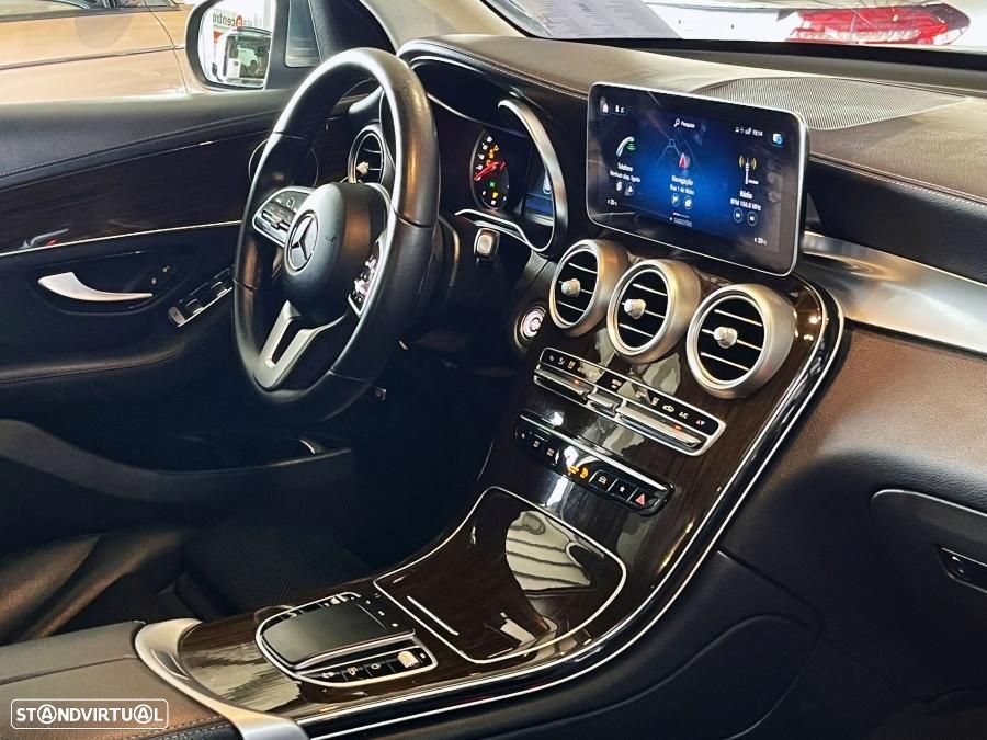 Mercedes-Benz GLC 300 e 4Matic - 12