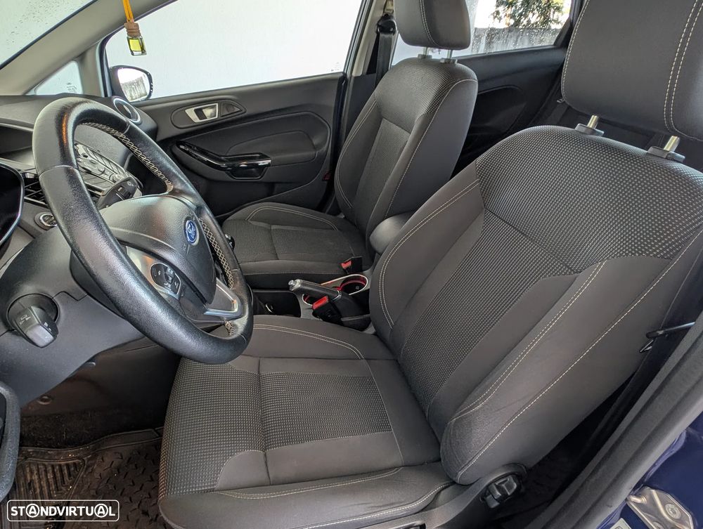 Ford Fiesta 1.0 EcoBoost Titanium - 6