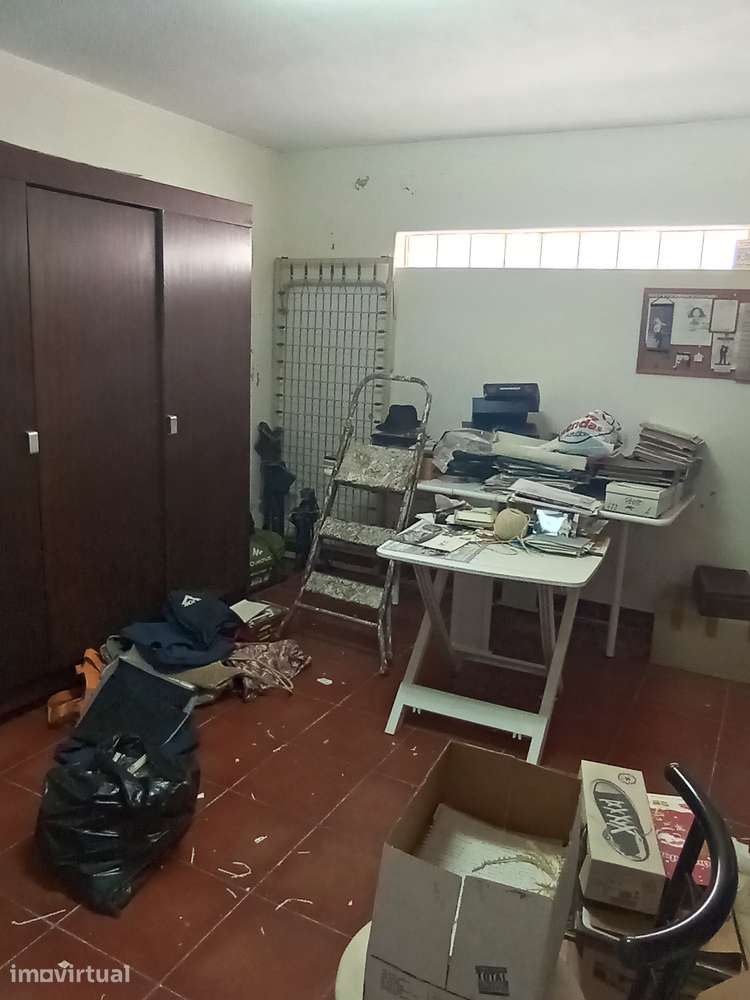 Moradia T5 isolada com jardim e terraço em Setúbal - Grande imagem: 3/20