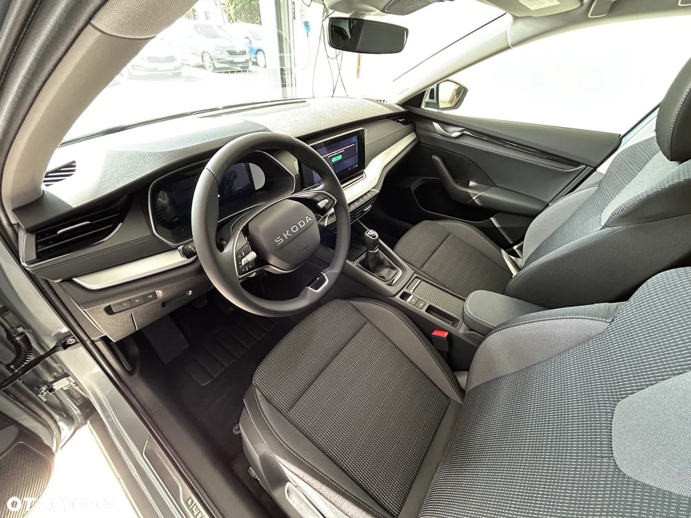 Skoda Octavia 1.5 TSI mHEV Drive Selection DSG - 13