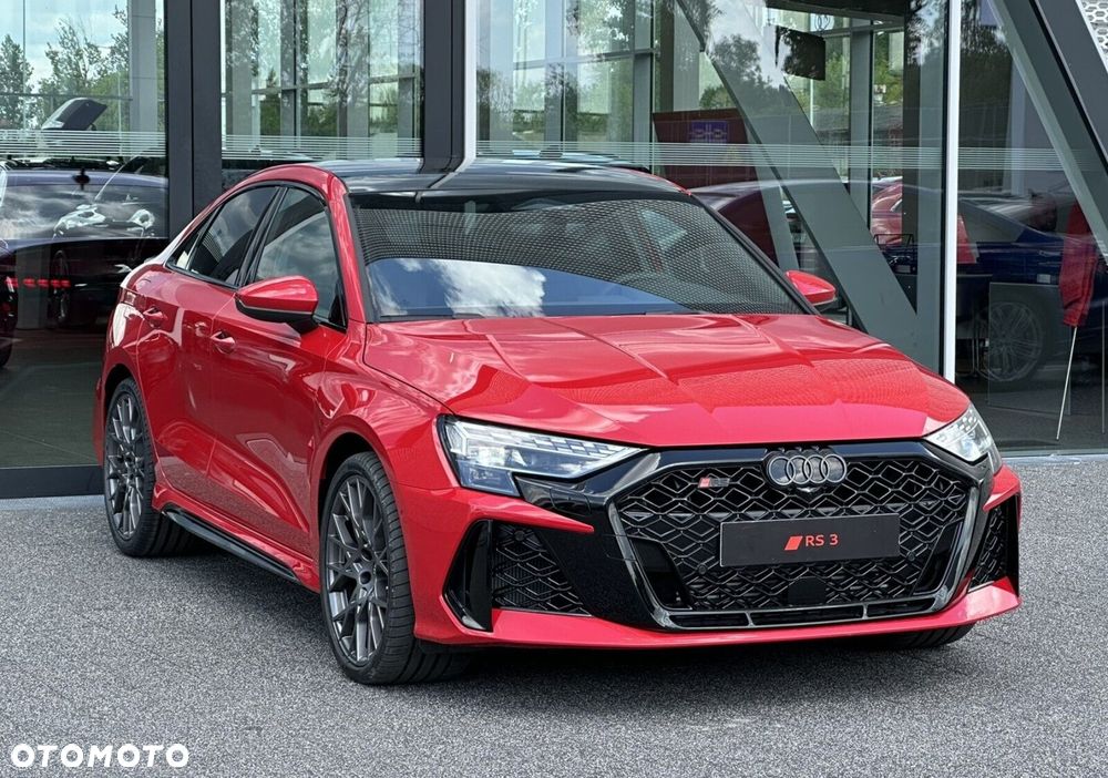 Audi RS3 Limousine - 5