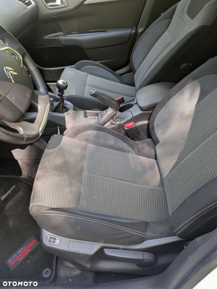 Citroën C4 HDi 115 Exclusive - 22