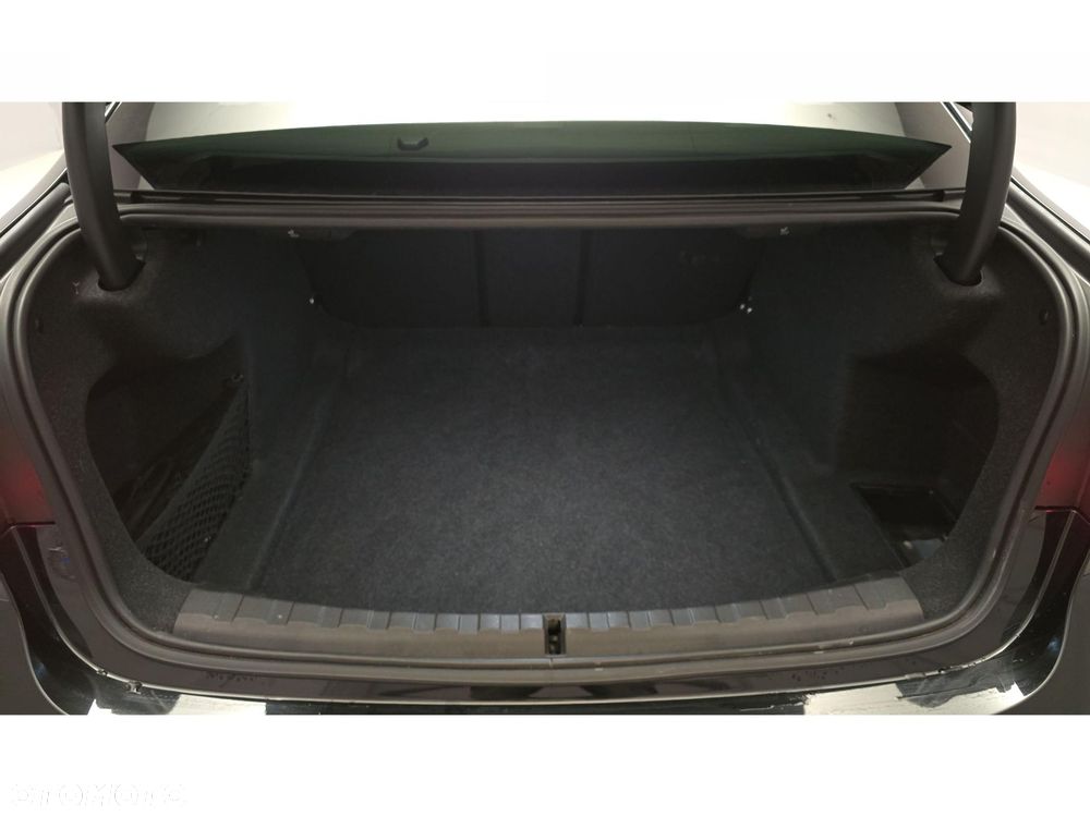 BMW Seria 3 320d xDrive mHEV M Sport - 24