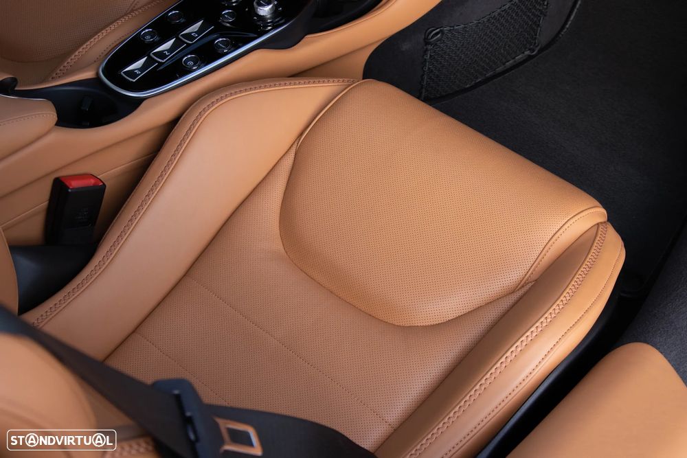 McLaren GT 4.0 Twin-Turbo V8 - 45