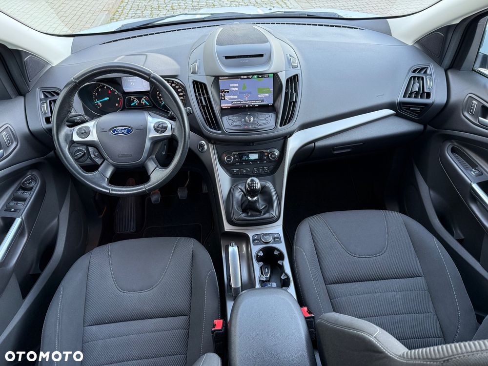 Ford Kuga 1.5 EcoBoost 2x4 Titanium - 12