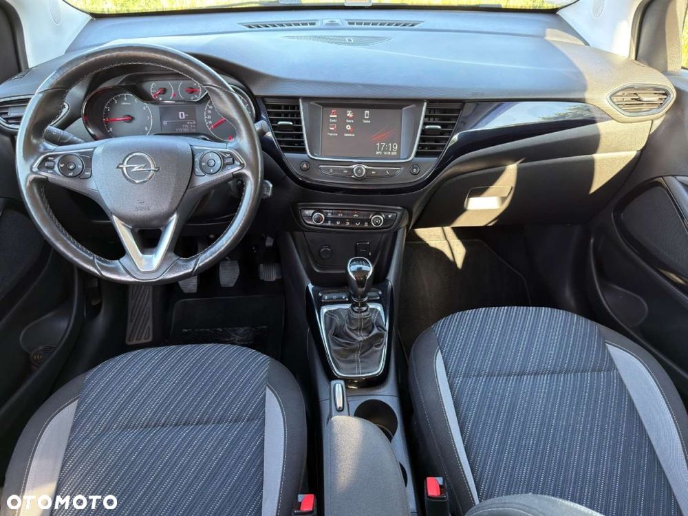 Opel Crossland X - 35