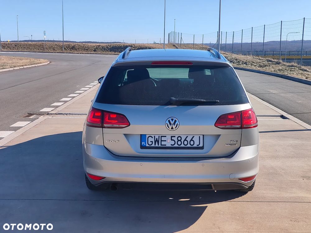 Volkswagen Golf 1.6 TDI Highline - 4