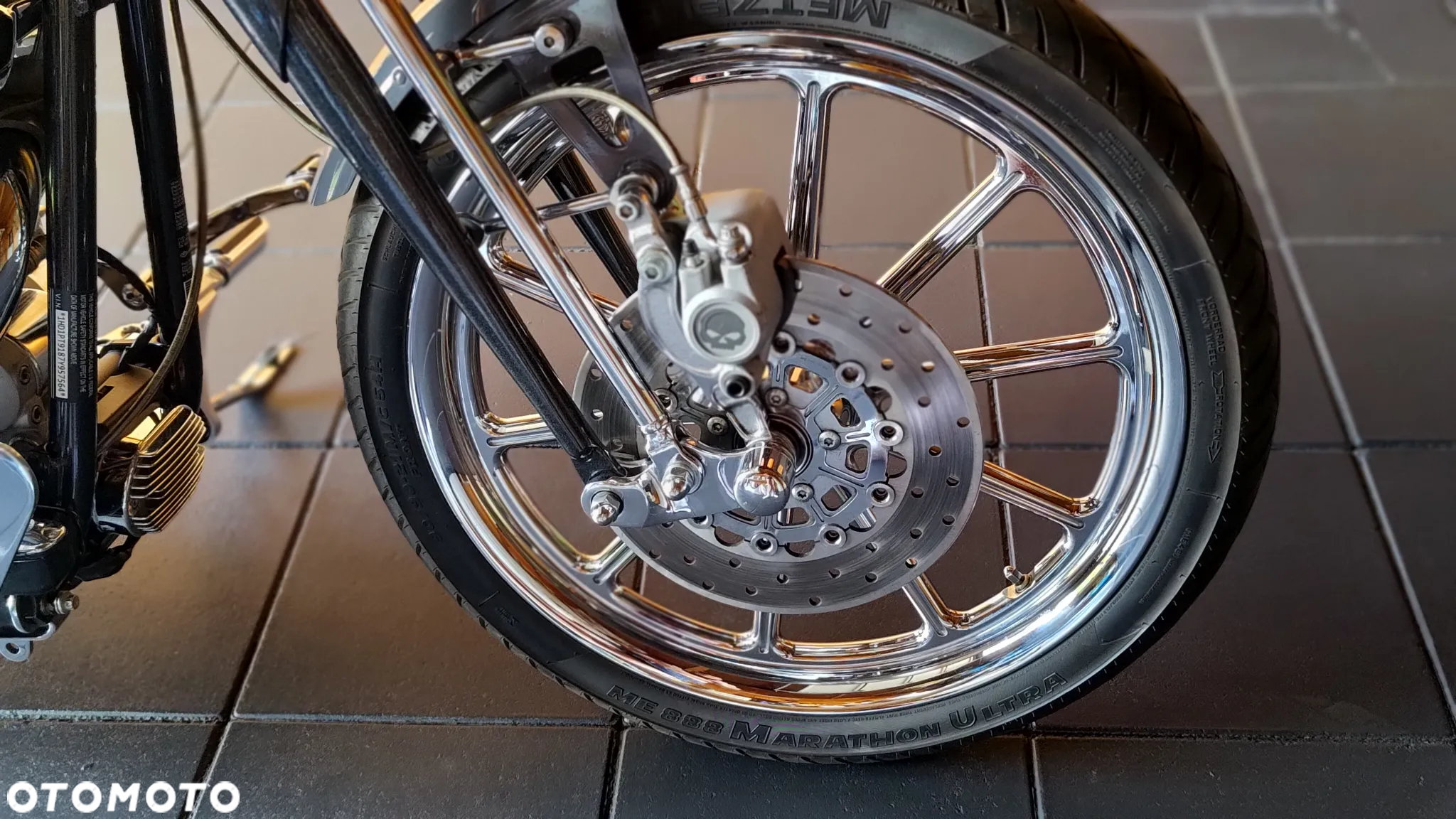 Harley-Davidson Softail - 12
