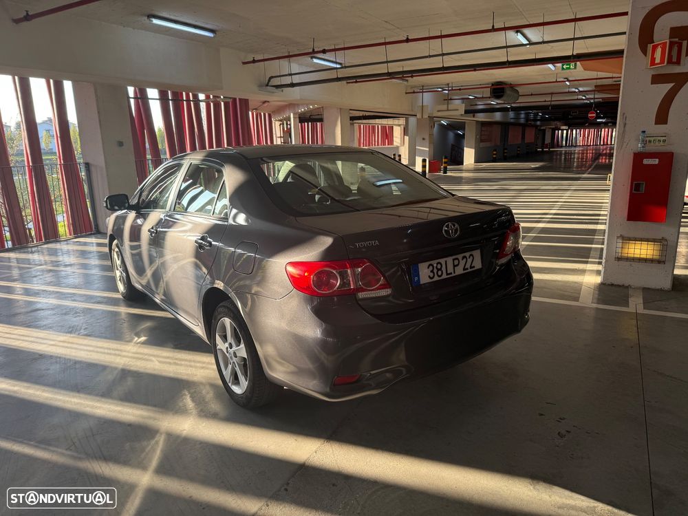 Toyota Corolla 1.4 D-4D Sol+PM - 8