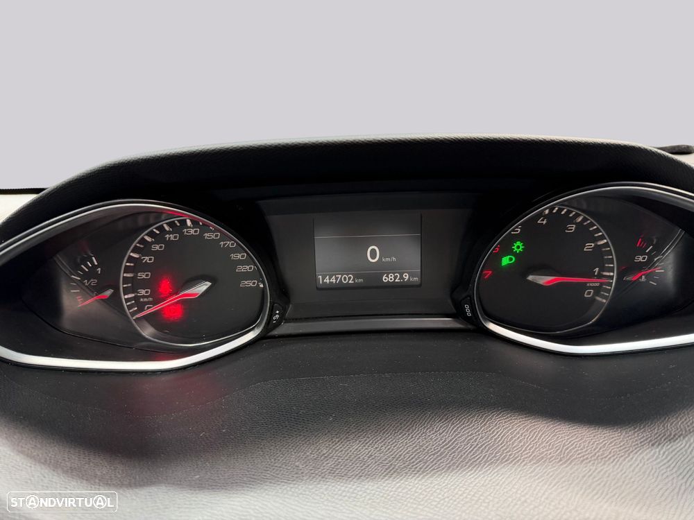 Peugeot 308 - 17