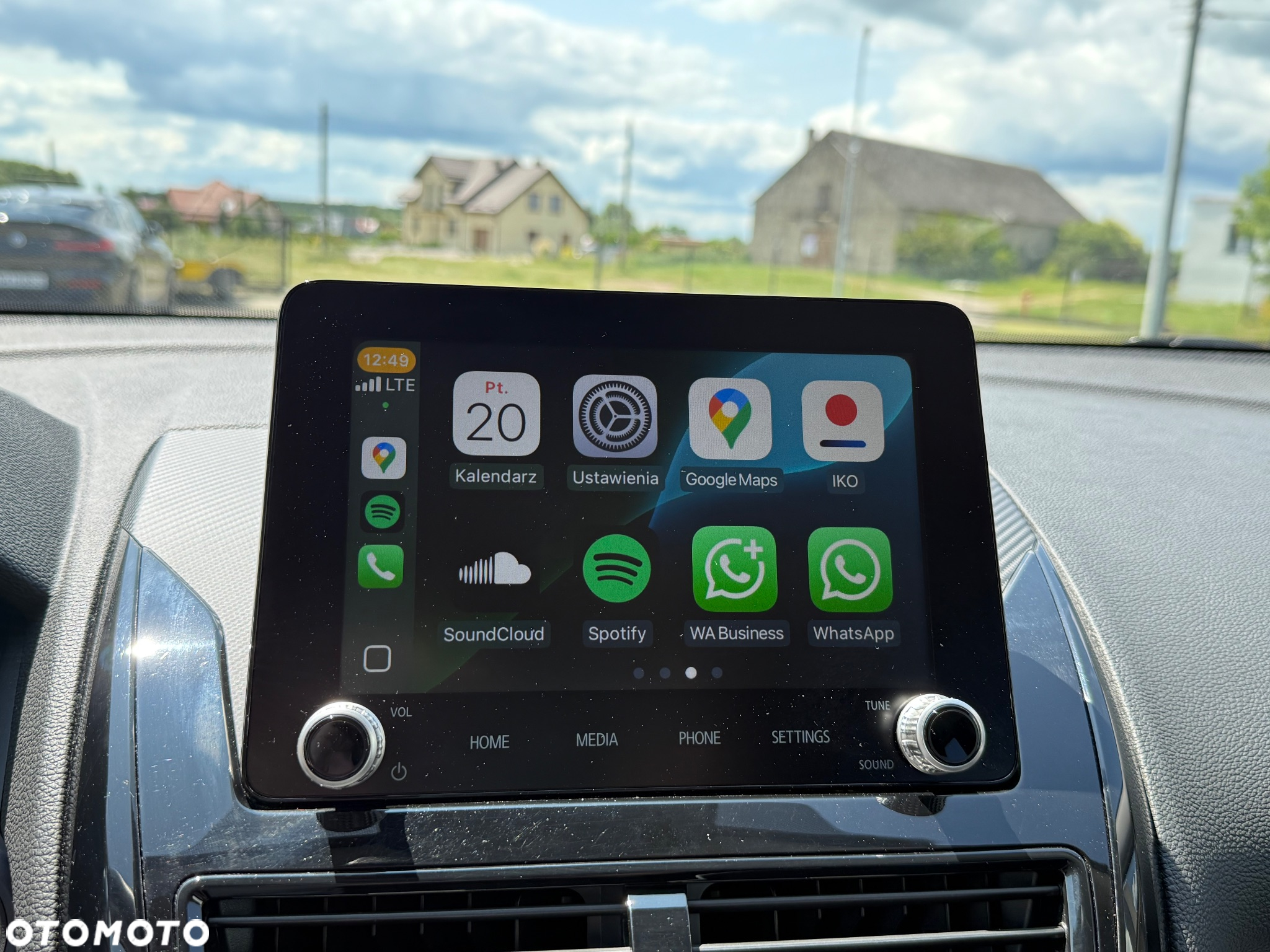 Mitsubishi Eclipse Cross Plug-In Hybrid 4WD Basis - 25