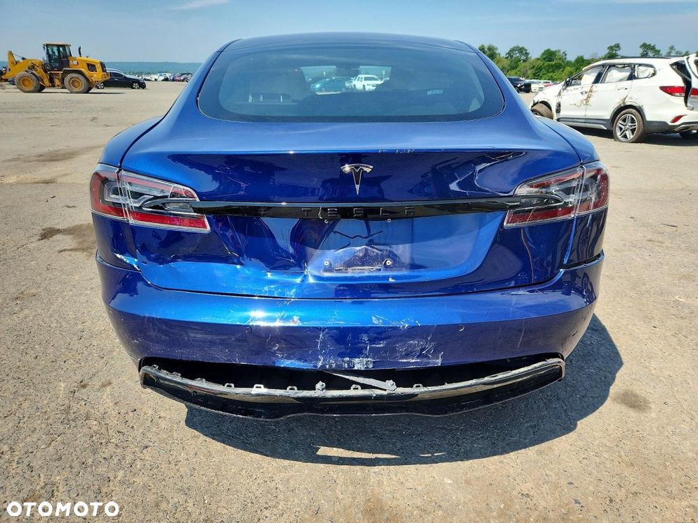Tesla Model S AWD - 6