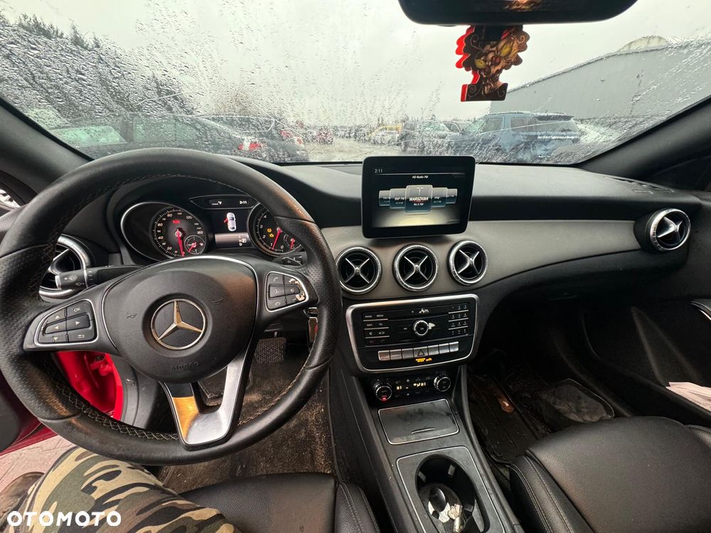 Mercedes-Benz CLA 250 7G-DCT - 11