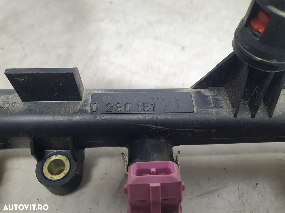 Rampa injectoare 0280151210 1.4 benzina 843a1000 Lancia Ypsilon 2 (Ty - 3
