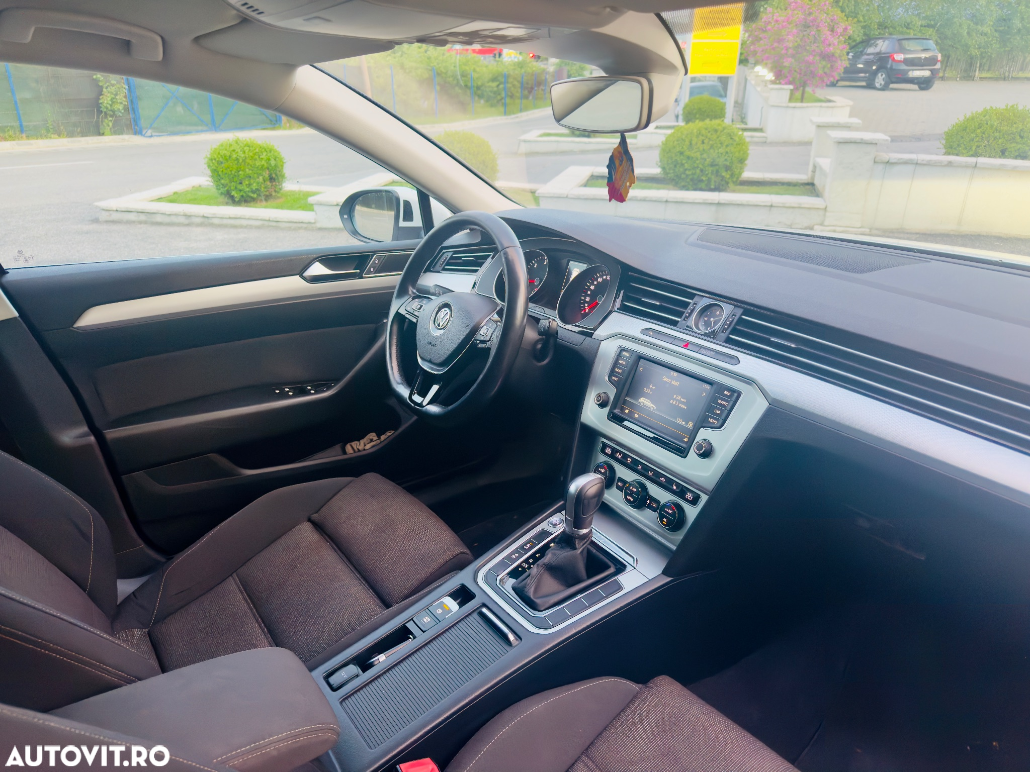 Volkswagen Passat 2.0 TDI DSG R Executive - 9