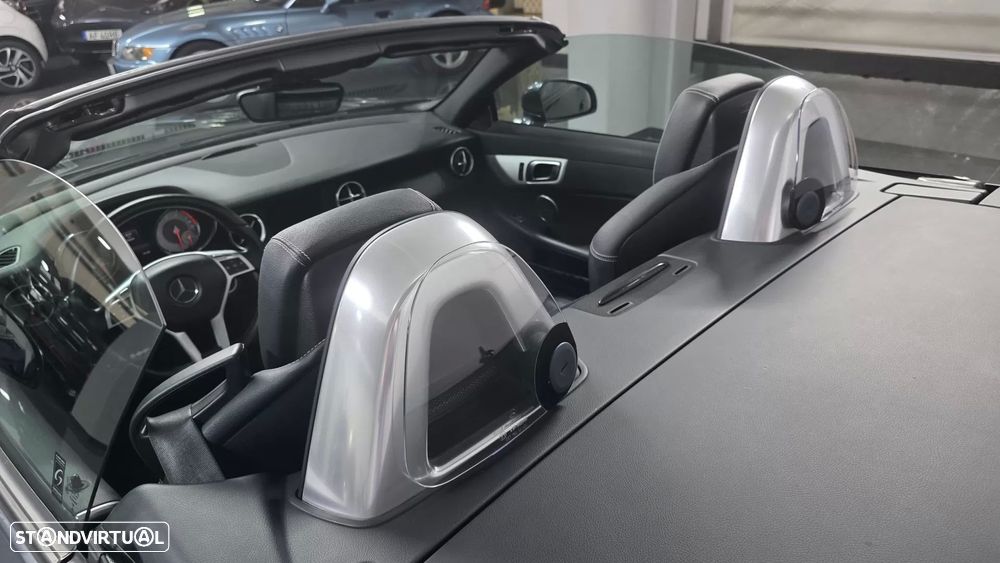 Mercedes-Benz SLK 250 (BlueEFFICIENCY) 7G-TRONIC - 27