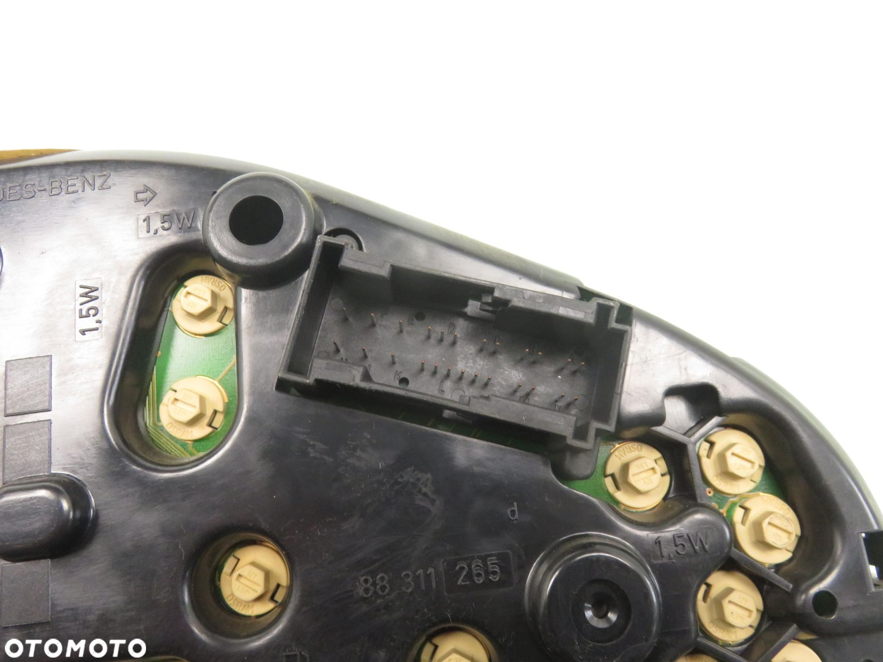 LICZNIK MERCEDES W210 E 200 2105404648 - 4