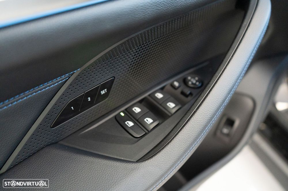 BMW i4 eDrive40 Pack Desportivo M - 8