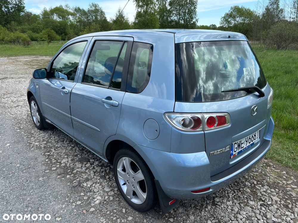 Mazda 2 - 4