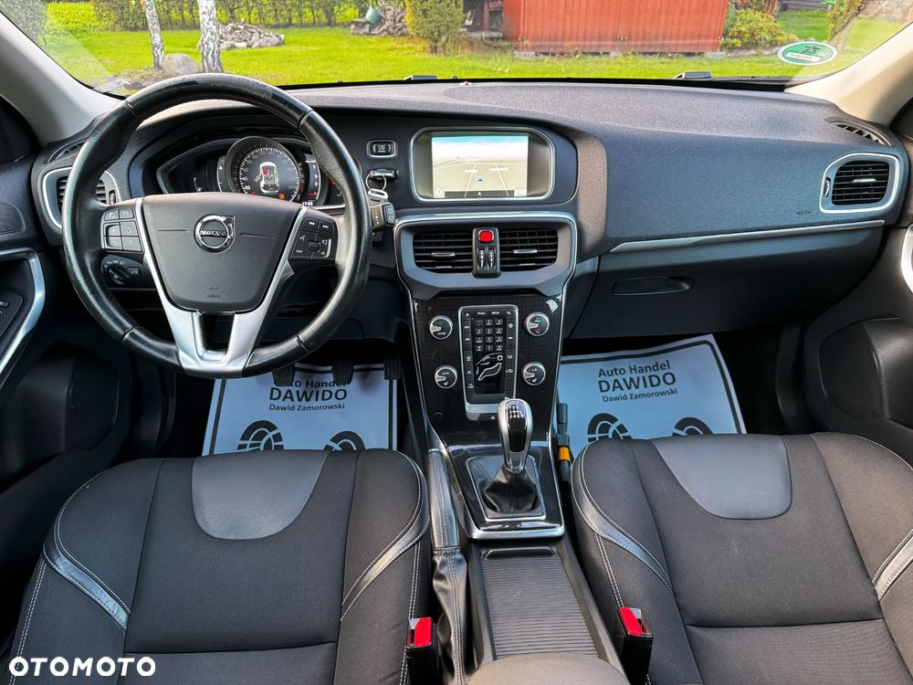 Volvo V40 D2 Drive-E Momentum - 23