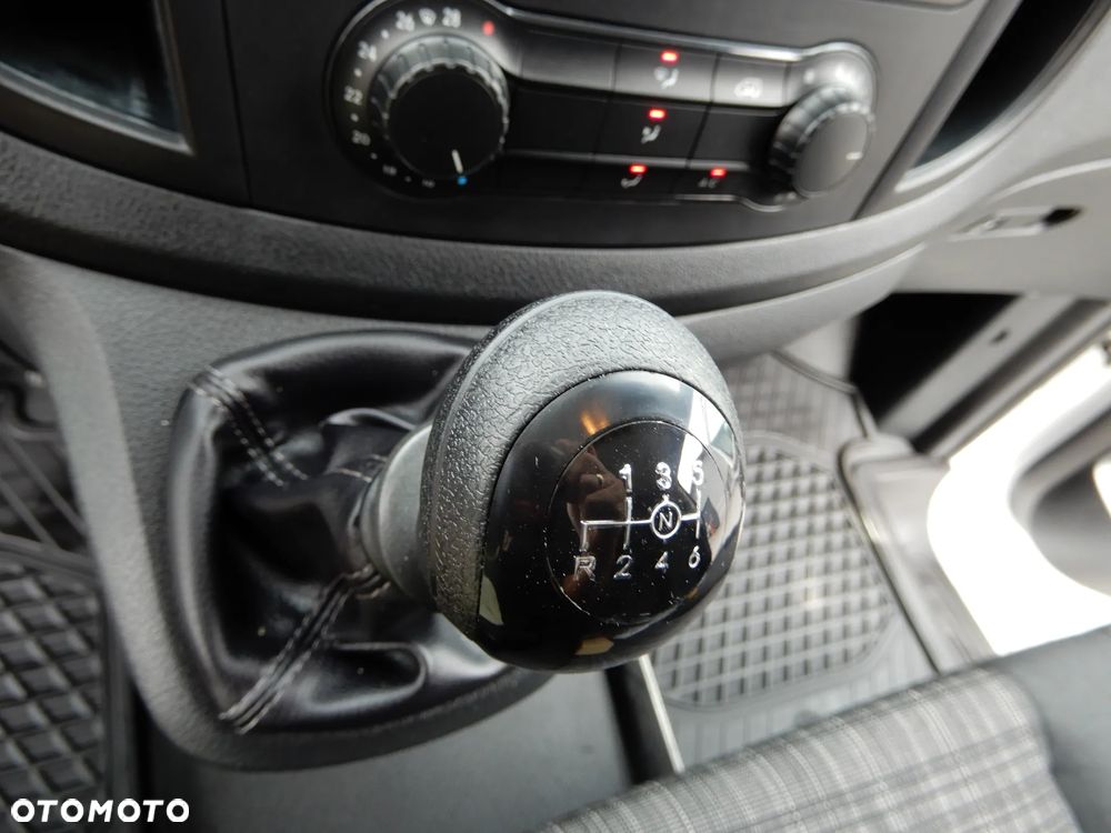 Mercedes-Benz VITO 114 CDI KERSTNER -20 st. C LONG Długi L2 Model W447 Silnik 2.2 CDI 136 KM Serwis ASO Do Ostatniego Kilometra Stan Jak Nowy UNIKAT - 38