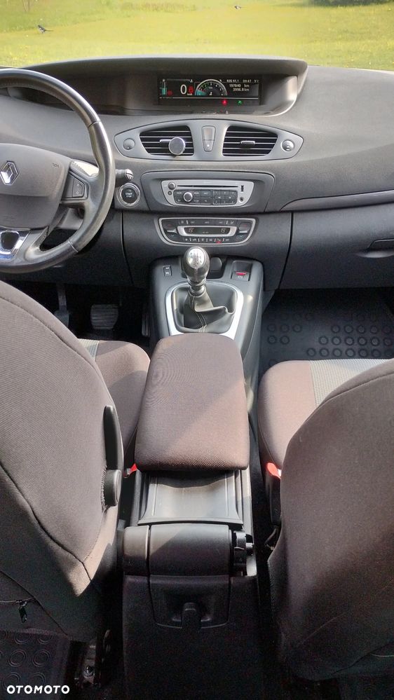 Renault Scenic 1.6 dCi Energy Limited - 17