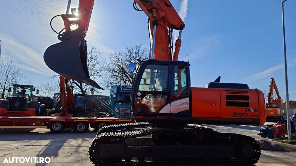 Hitachi ZX290LCN, 30 tone, 2014, 9.152h, latime 2,99m, 3 brate excavare, inst picon, inst rotire, gresare automata, Cupla rapida hidr, cupa 1,8mc, senile 80% ok, ad sapare 7m, bolt diam 90mm, 3 pompe hidr HITACHI, STARE BUNA-PROMOTIE 66.900 EUR+Tva - 37