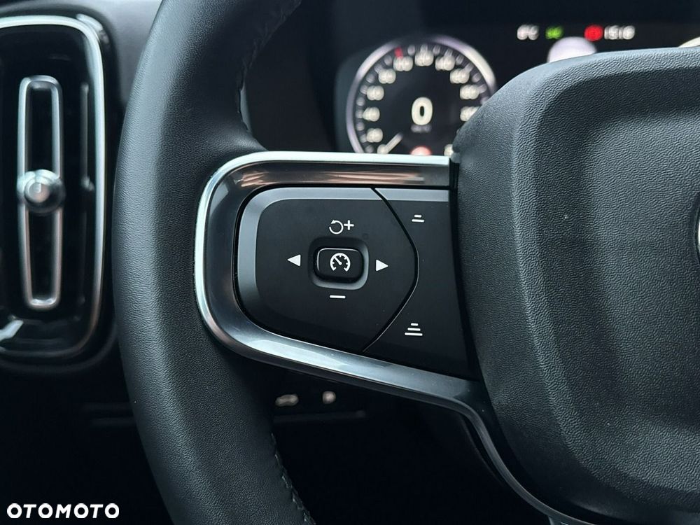 Volvo XC 40 T5 Plug-In Hybrid Core - 16